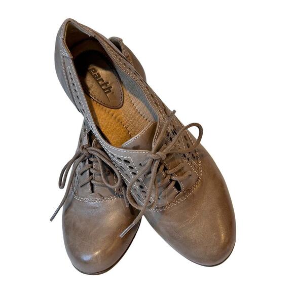 Earth Escape Khaki Preppy Oxford Leather Lace Up 2" Heel Women's 6.5 - Picture 4 of 9